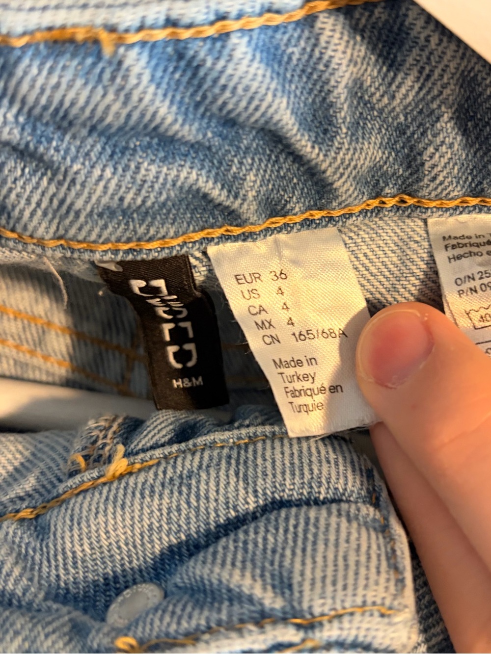 H&M jeans - Picture 2 of 3